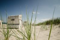 Strandk&ouml;rbe am Strand der Insel R&uuml;gen